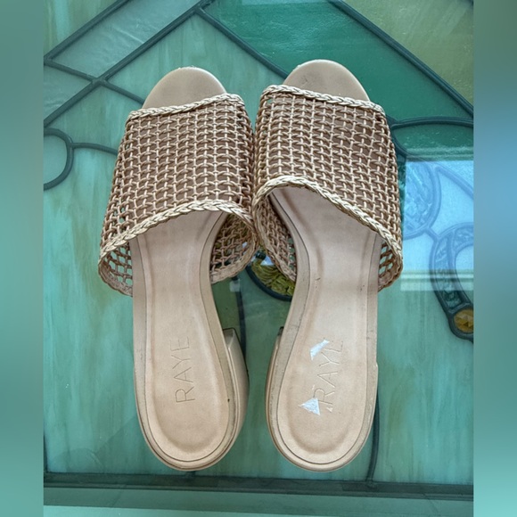 RAYE Leather Crochet Trim Slides Tan Woven Sandals Size 9 - Picture 3 of 6